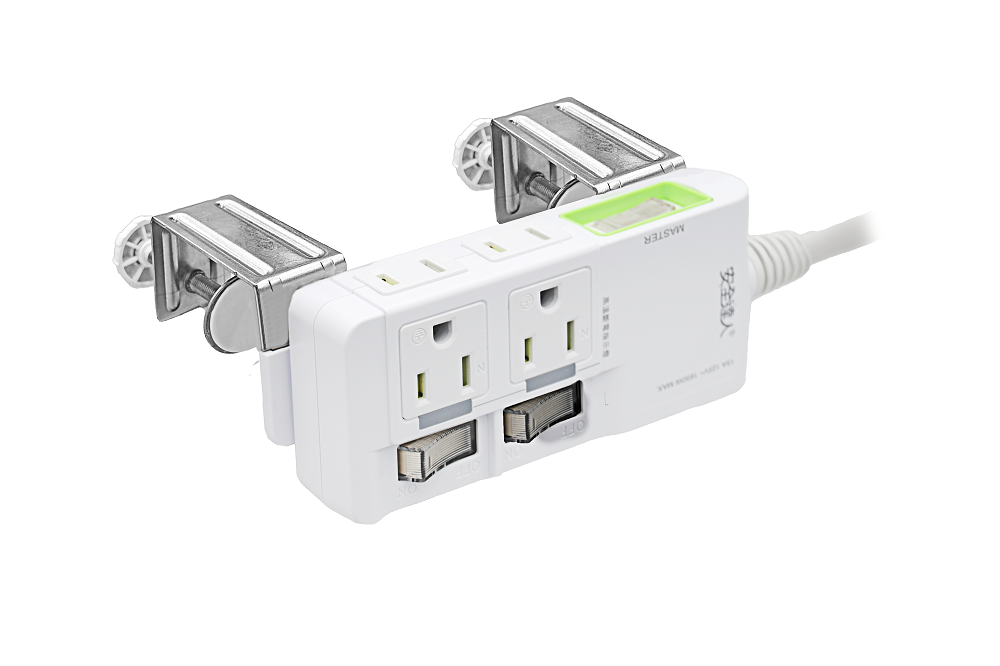 【安全達人K-101NC+C】4插2+3P 獨立插座 高溫自動斷電延長線 (含夾子配件)